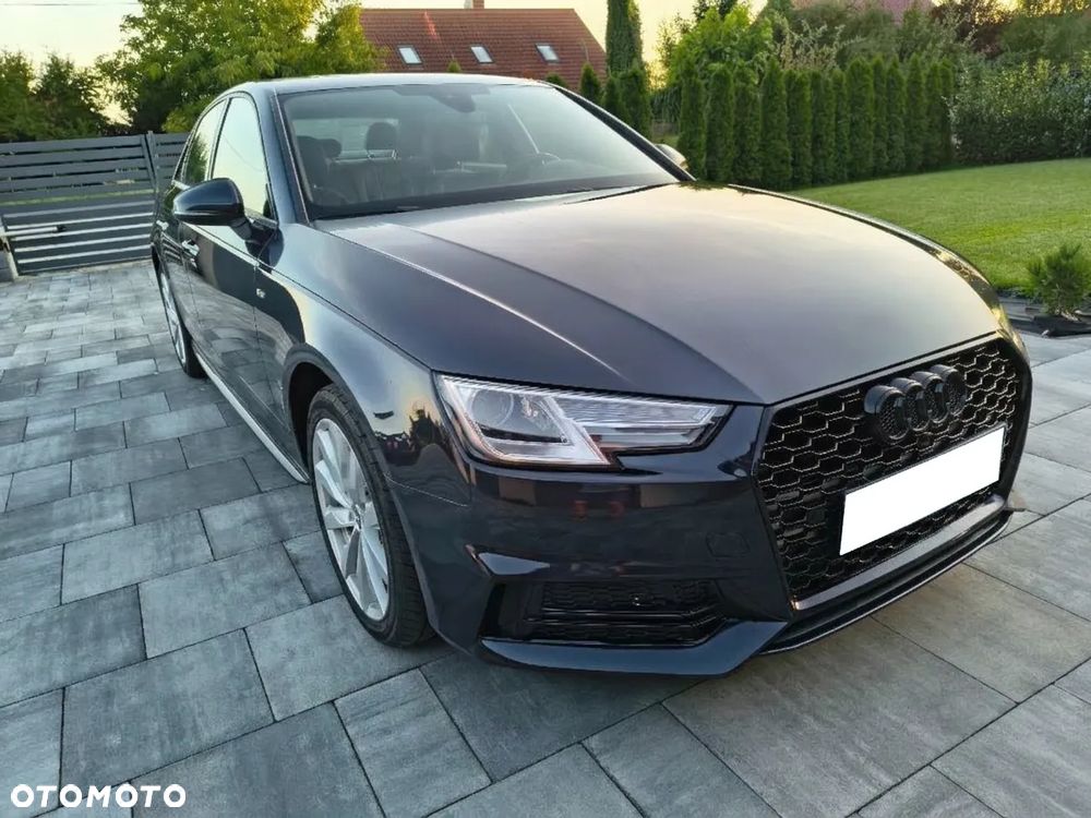 Audi A4 2018 photo 2