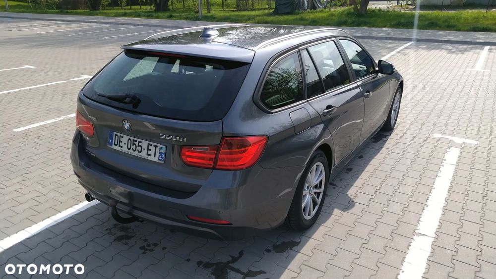 BMW Seria 3 320d xDrive - 16