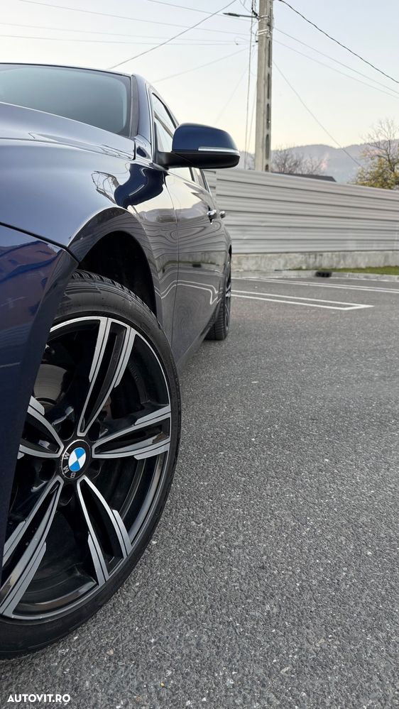 BMW Seria 3 320d Sport Line - 7