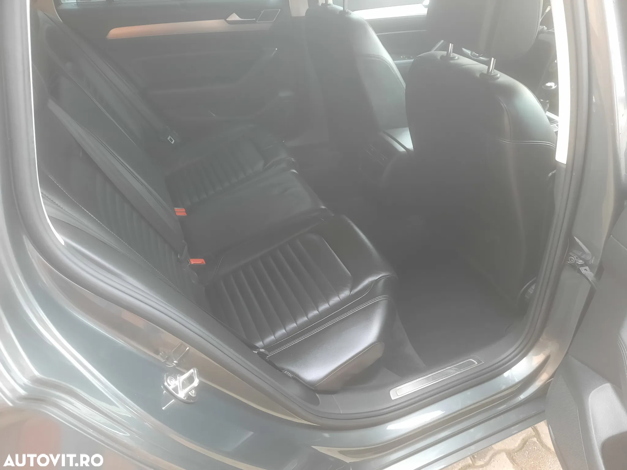 Volkswagen Passat Variant 2.0 TDI 4Motion Highline - 12