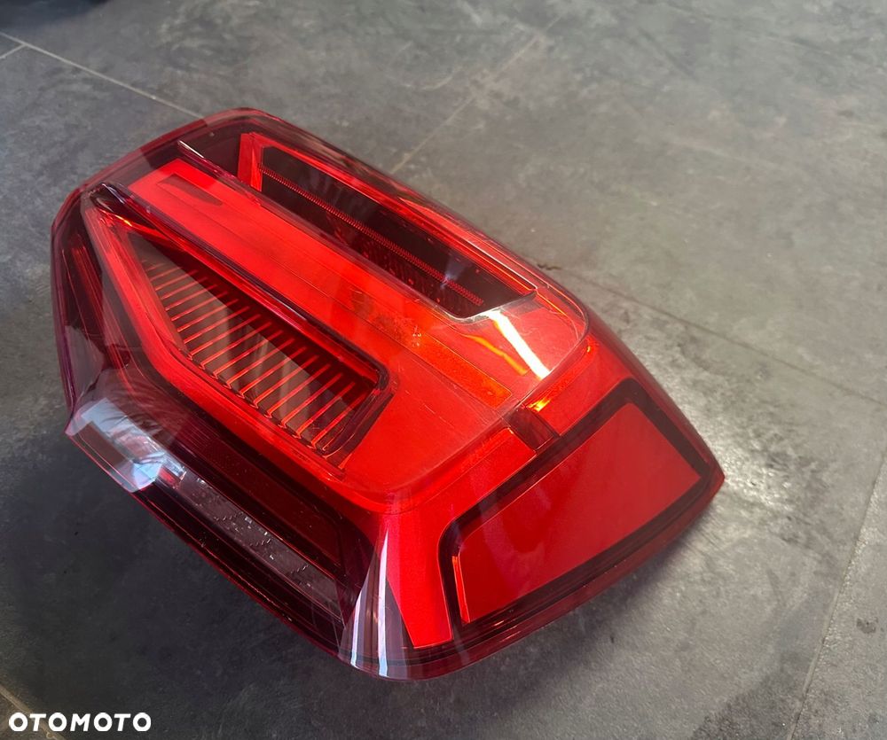 lampa tył tylna prawa led high audi q2 2020- oe 81a945092b - 3