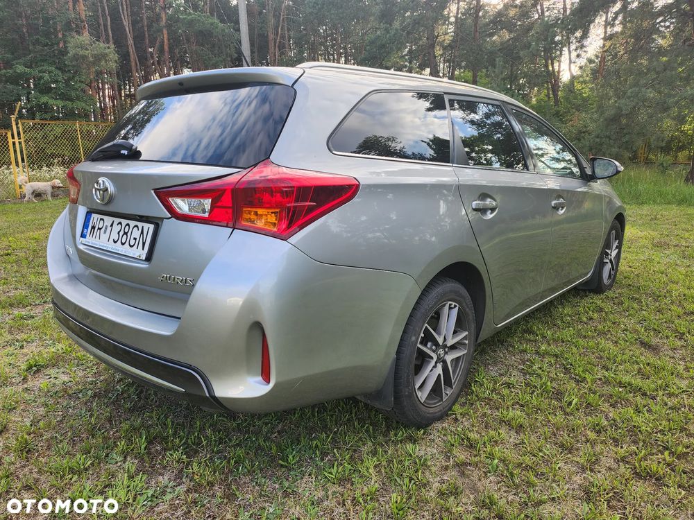 Toyota Auris 2.0 D-4D Premium - 7