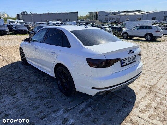 Audi A4 Limousine - 4