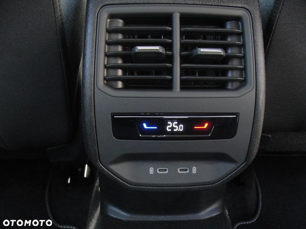 Seat Leon 2.0 TDI DSG Xcellence - 11