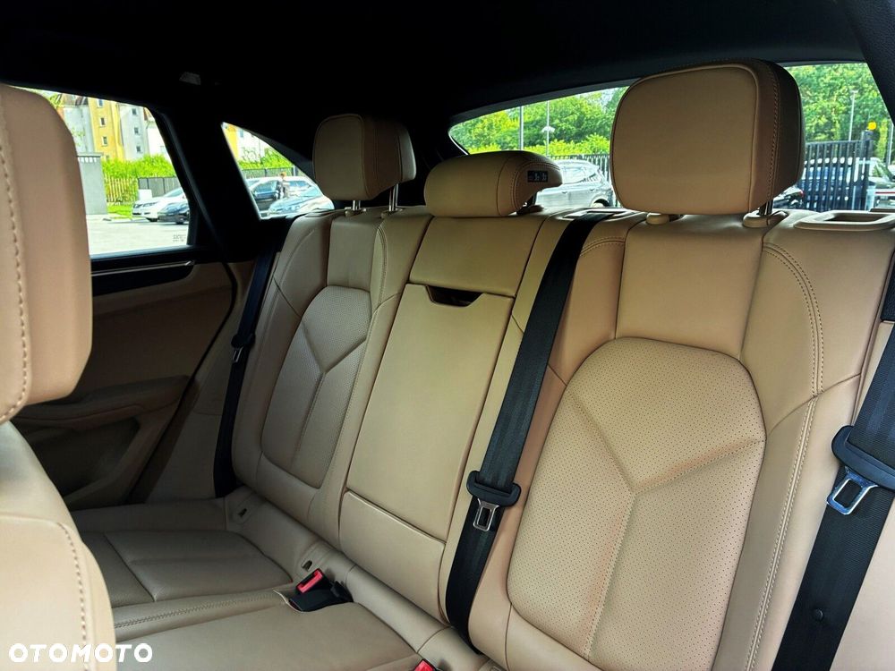 Porsche Macan - 37