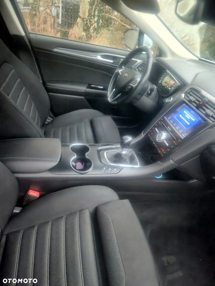 Ford Mondeo 2.0 EcoBlue Titanium - 18