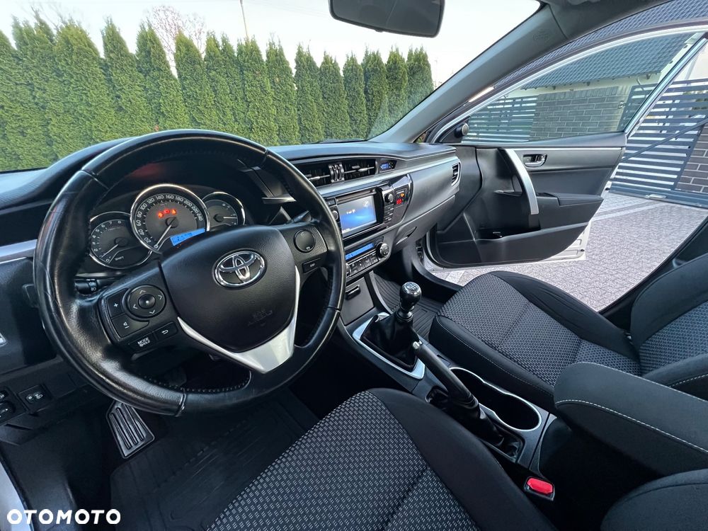 Toyota Corolla 1.6 Premium - 35