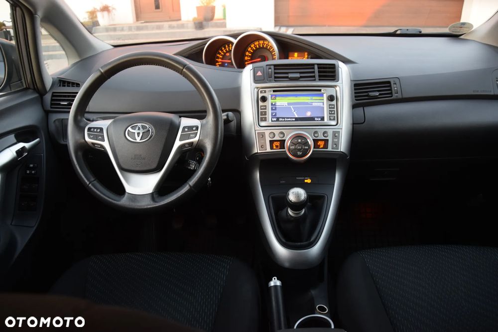Toyota Verso 1.6 Travel - 22
