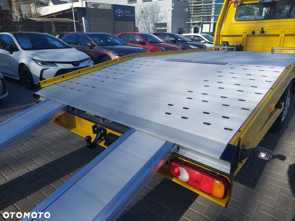 Toyota Proace MAX - 13