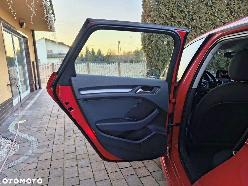 Audi A3 Sportback - 15