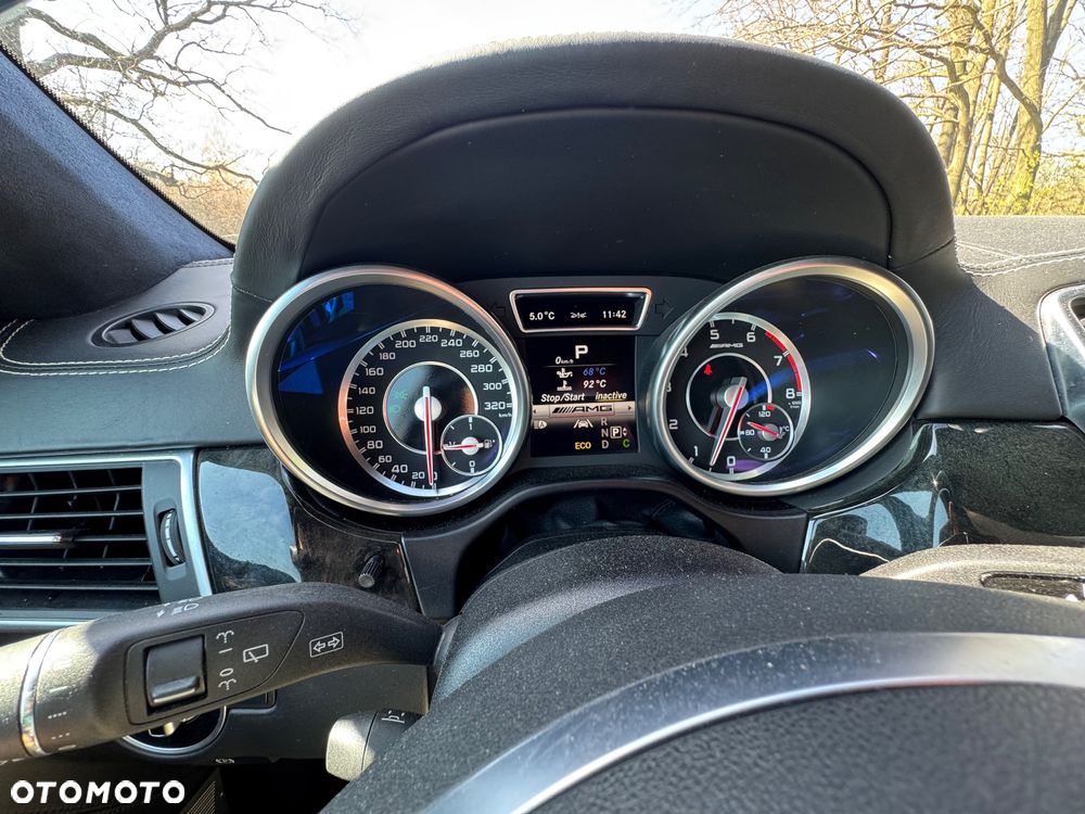 Mercedes-Benz GL - 26