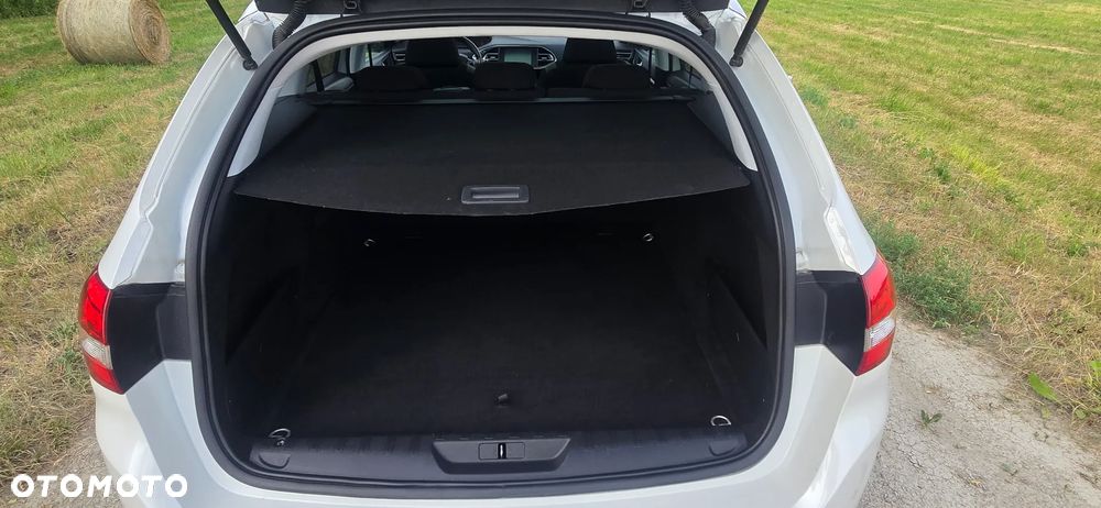 Peugeot 308 1.6 BlueHDi Allure S&S - 14