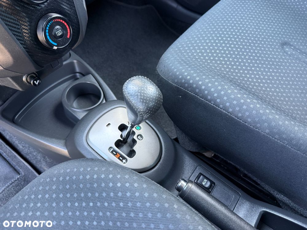 Toyota Yaris 1.33 VVT-i Multi Mode Executive - 11