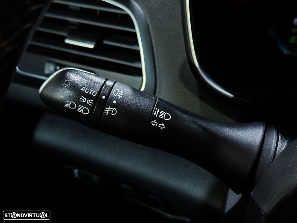 Renault Mégane 1.6 Plug-In Limited - 45