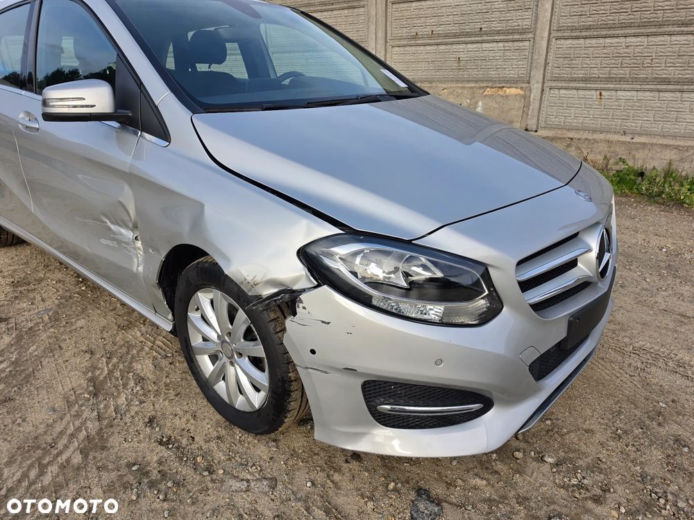 Mercedes-Benz Klasa B 180 (BlueEFFICIENCY) 7G-DCT - 27