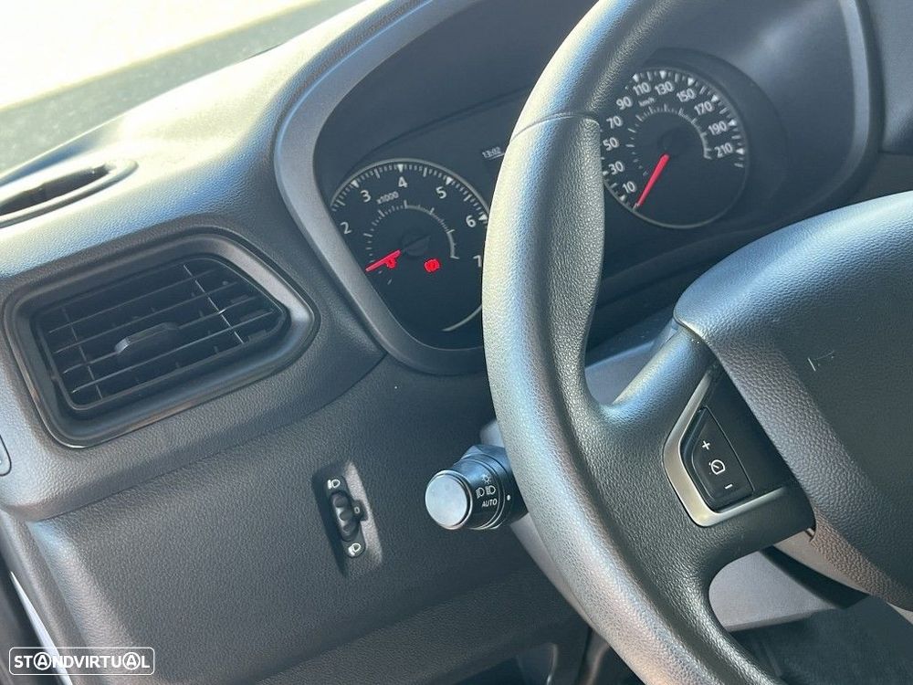 Renault Master 2.3 dCi 150hp L3H3 3.5T SS - 12