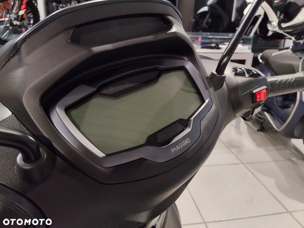 Piaggio Beverly - 13