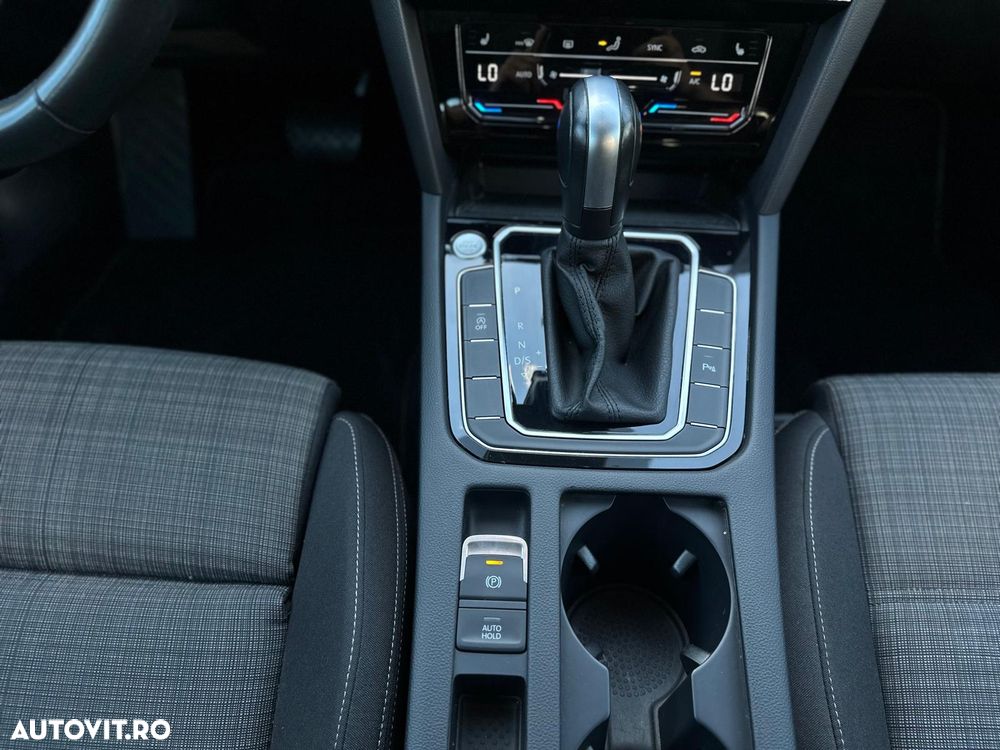 Volkswagen Passat 1.5 TSI ACT OPF DSG Comfortline - 17