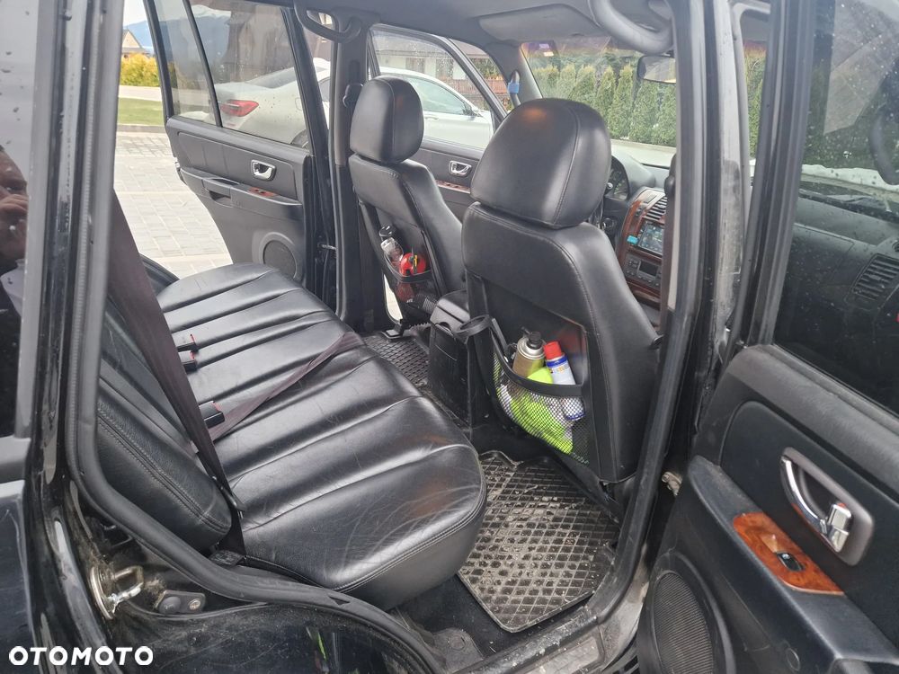 Hyundai Terracan - 12