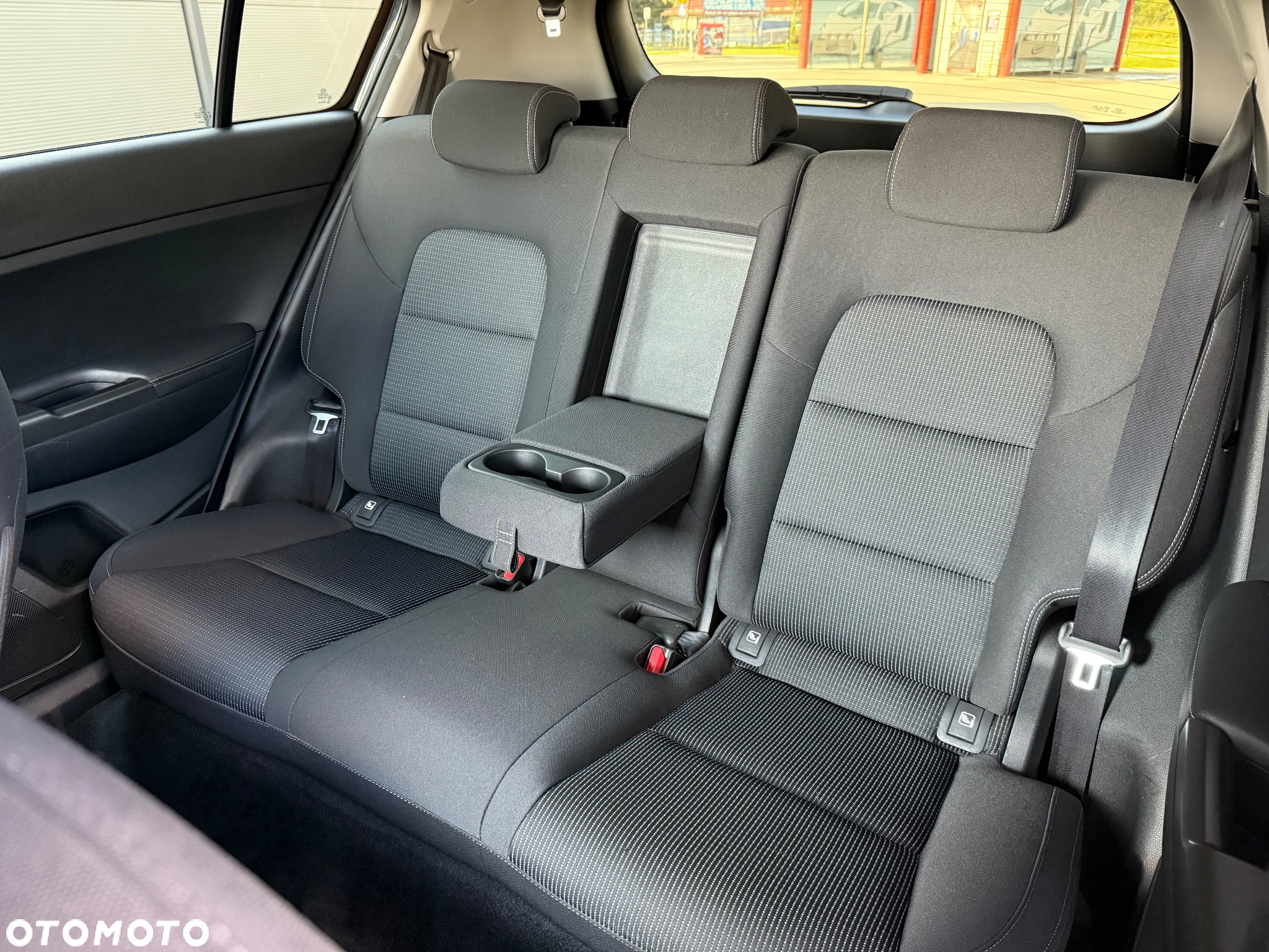 Kia Sportage 1.6 T-GDI 2WD SPIRIT - 30