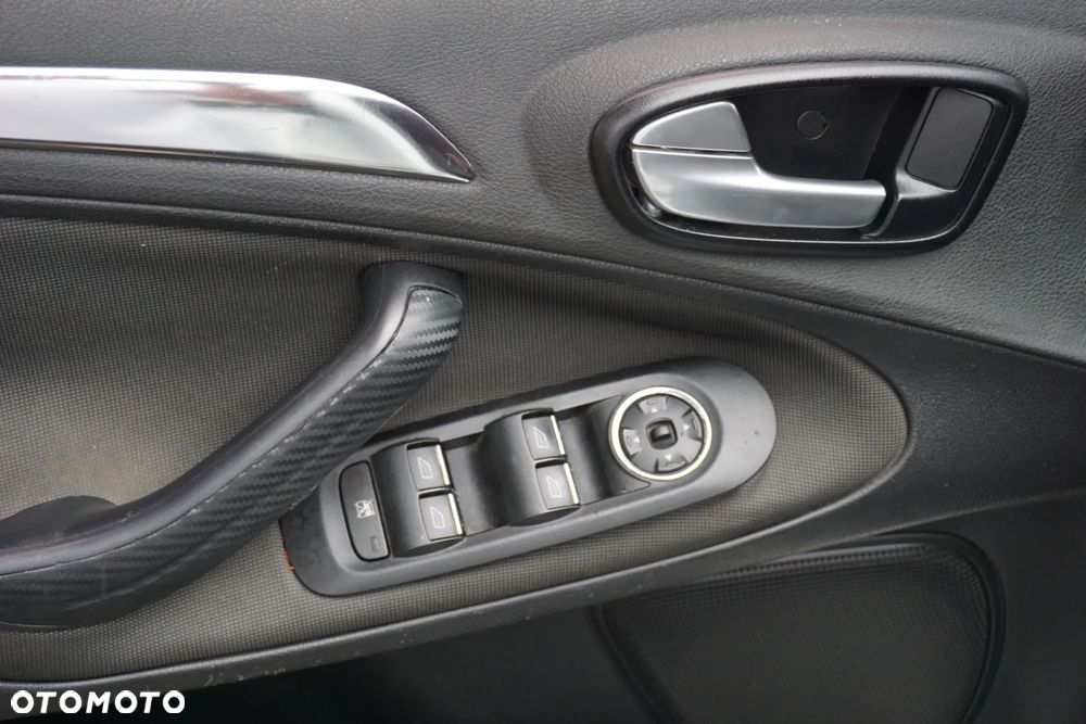 Ford S-Max 2.0 TDCi DPF Trend - 18