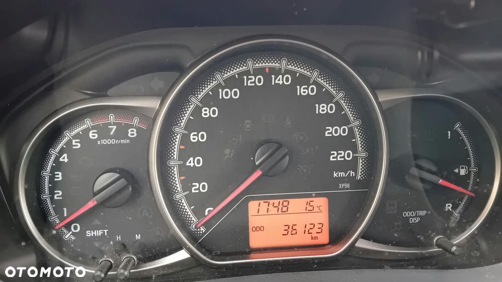 Toyota Yaris 1.33 Active EU6 - 6