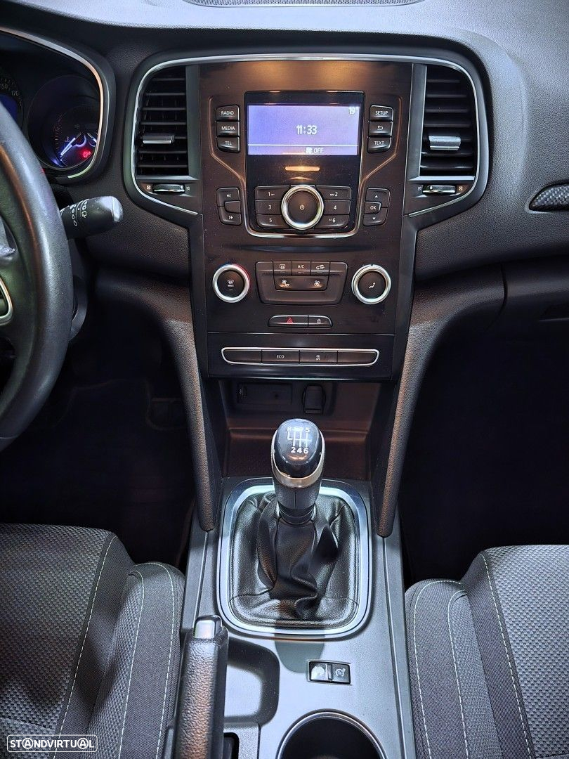 Renault Mégane 1.5 Blue dCi Zen - 22