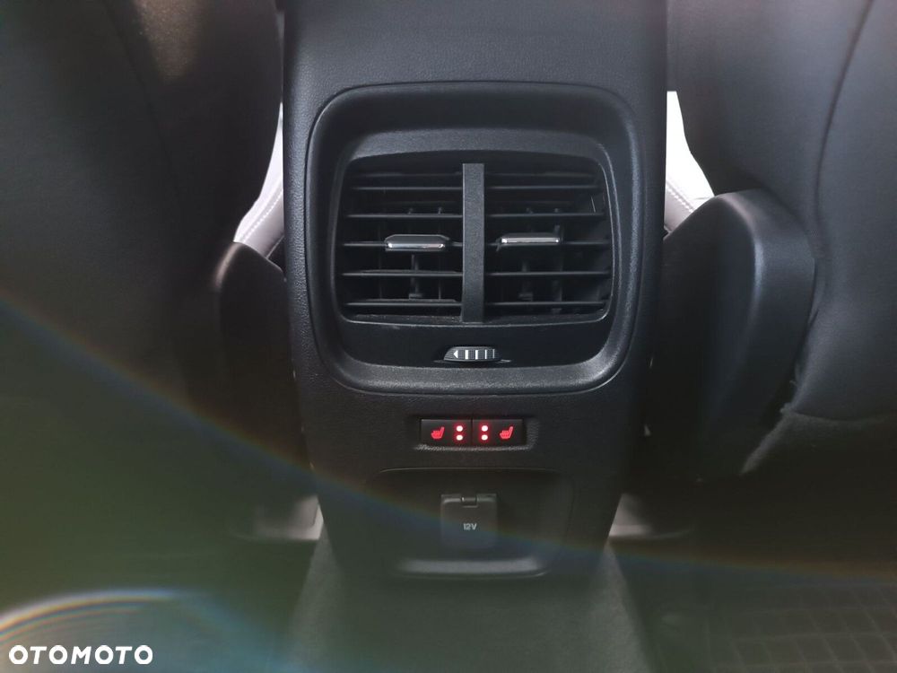 Ford Kuga 1.5 EcoBlue FWD Titanium - 33