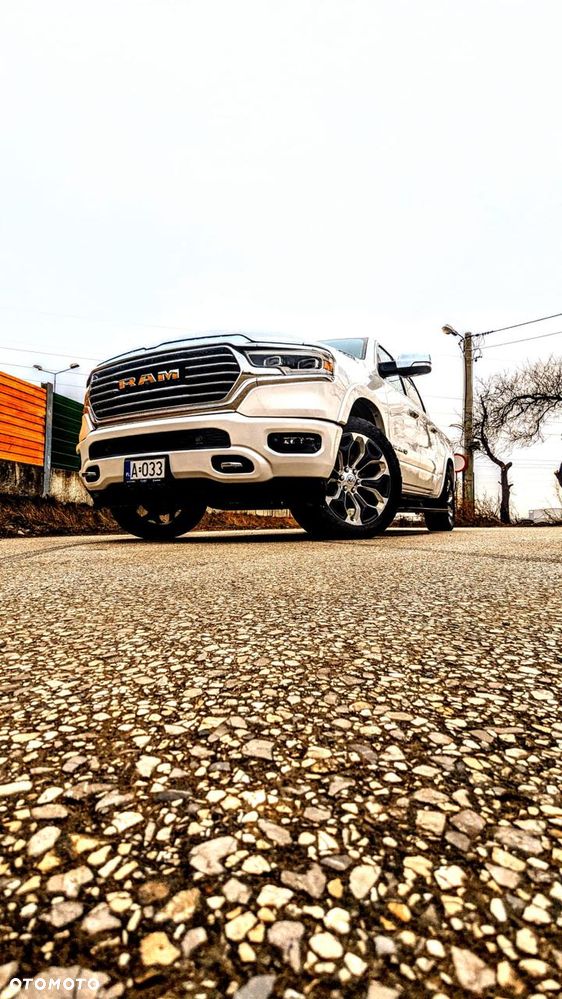 RAM 1500 Crew Cab Laramie - 9