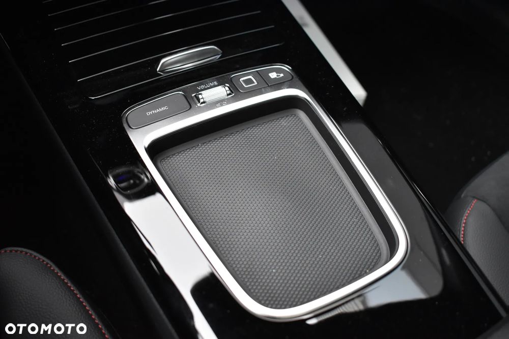 Mercedes-Benz CLA - 20