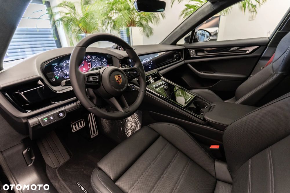 Porsche Panamera GTS - 11