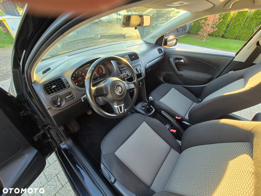 Volkswagen Polo 1.4 Comfortline - 23