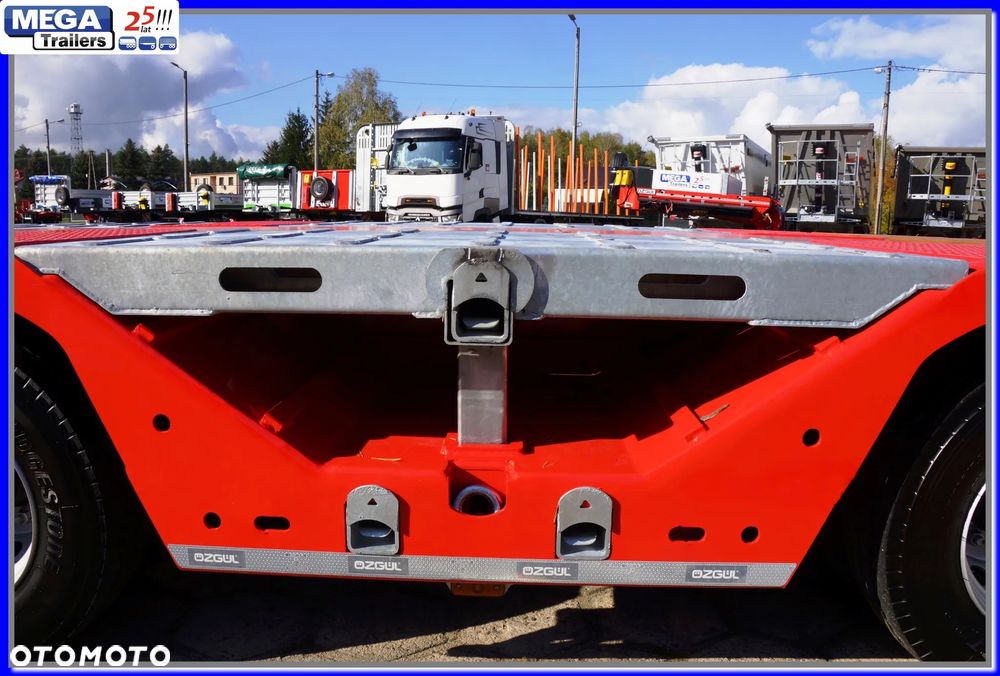 Mega Nisko-podłogowa 3 osie, 18,60 m dł., ZAGŁEBIENIA NA KOŁA pod maszyny leśne i budowlane !!! - 26
