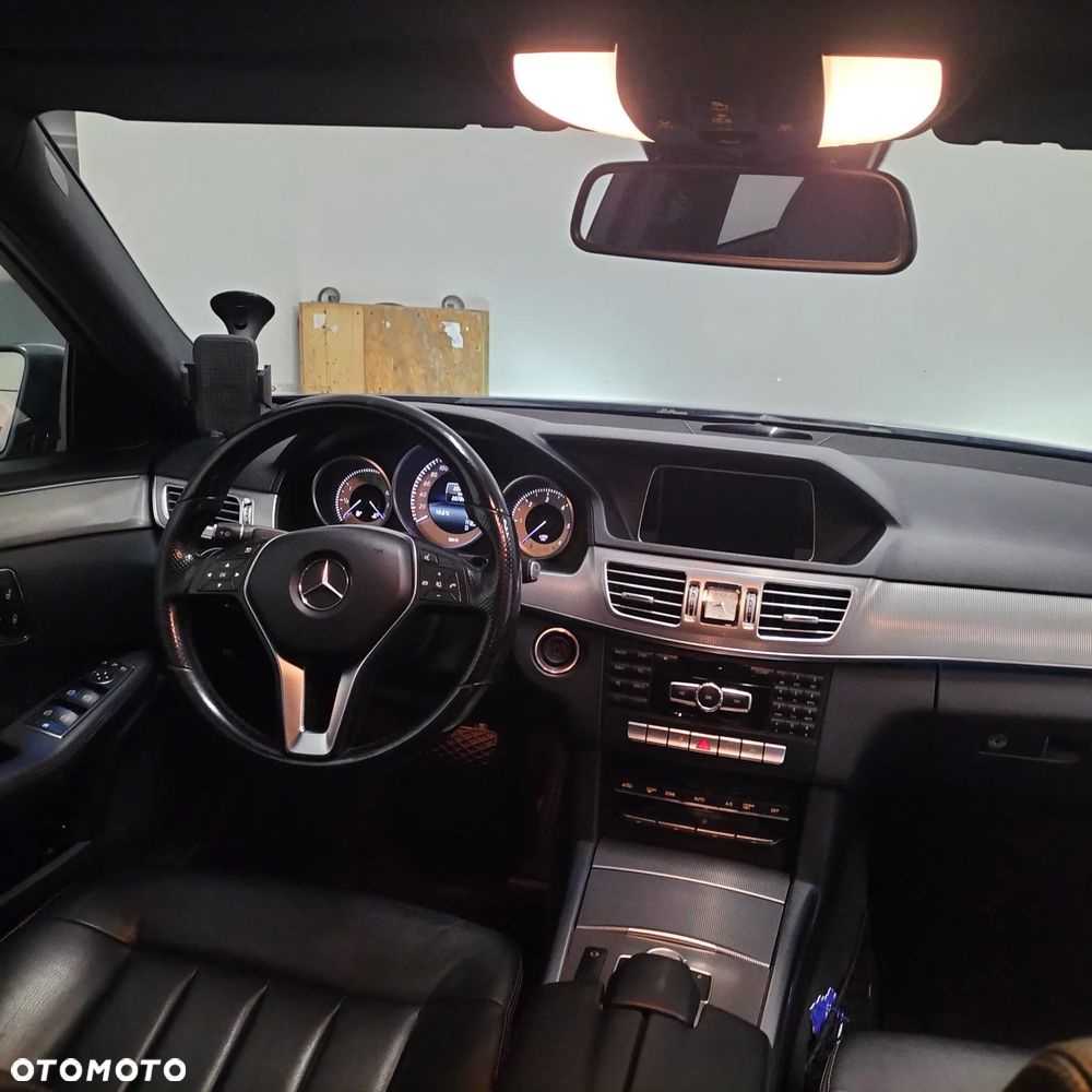 Mercedes-Benz Klasa E 220 CDI 7G-TRONIC - 8