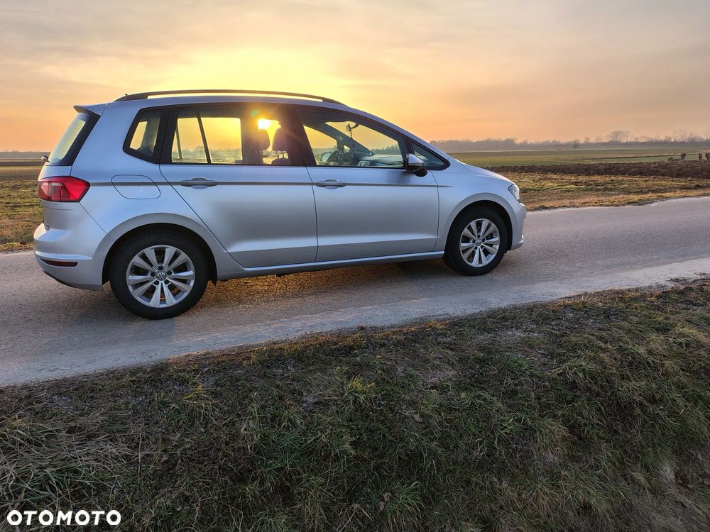 Volkswagen Golf 1.6 TDI BlueMotion Comfortline - 3