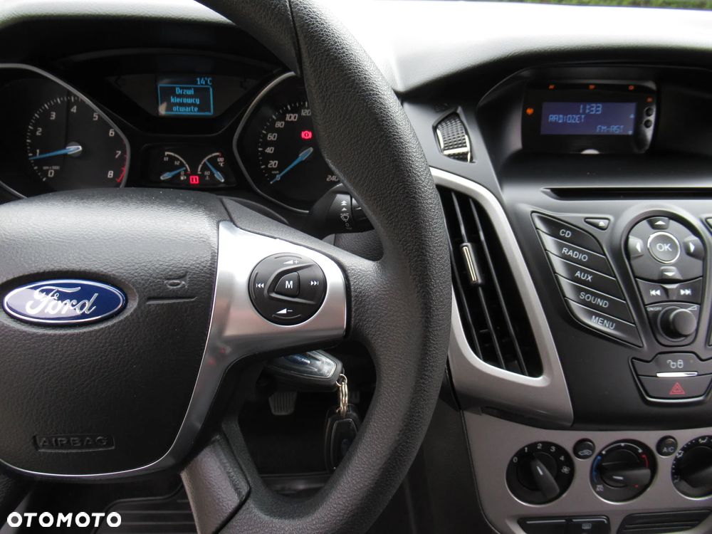 Ford Focus 1.6 Ambiente - 30