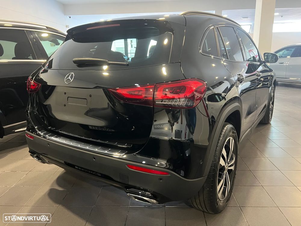 Mercedes-Benz GLA 180 7G-DCT EDITION 2022 - 7