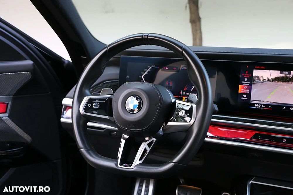 BMW Seria 7 740d xDrive MHEV - 24
