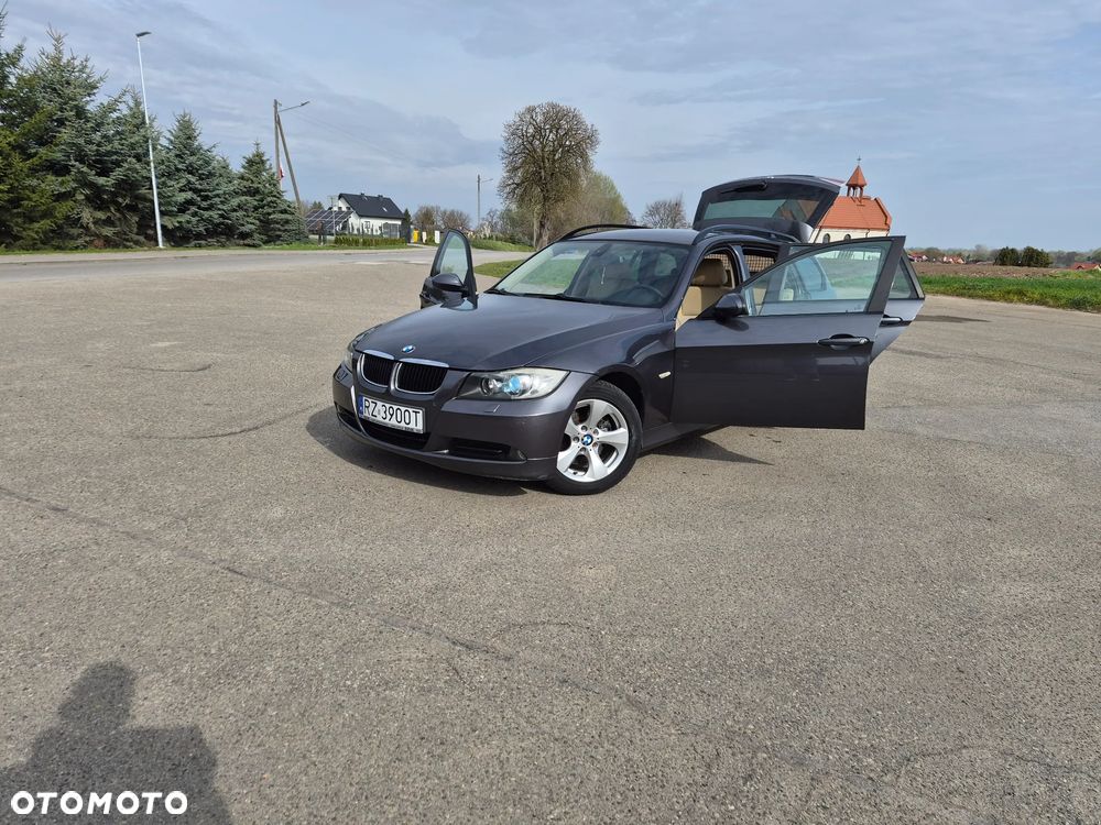 BMW Seria 3 320d - 1