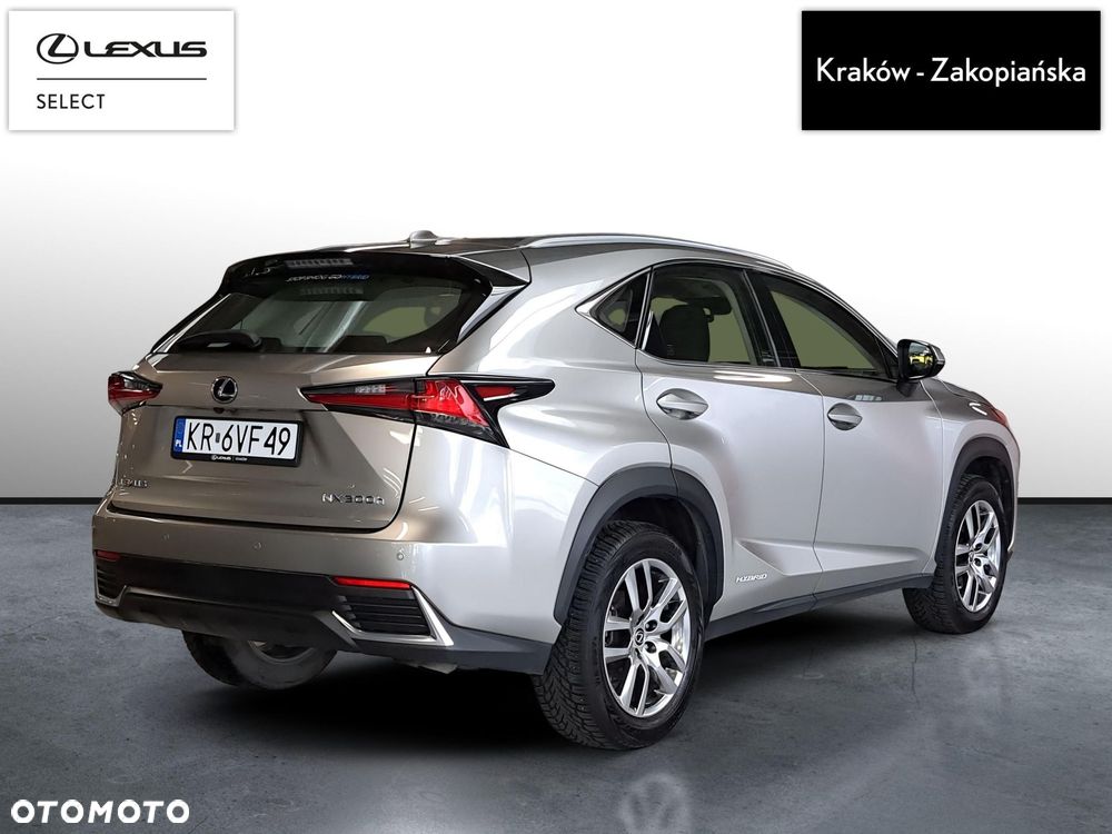 Lexus NX 300h Business Edition AWD - 10