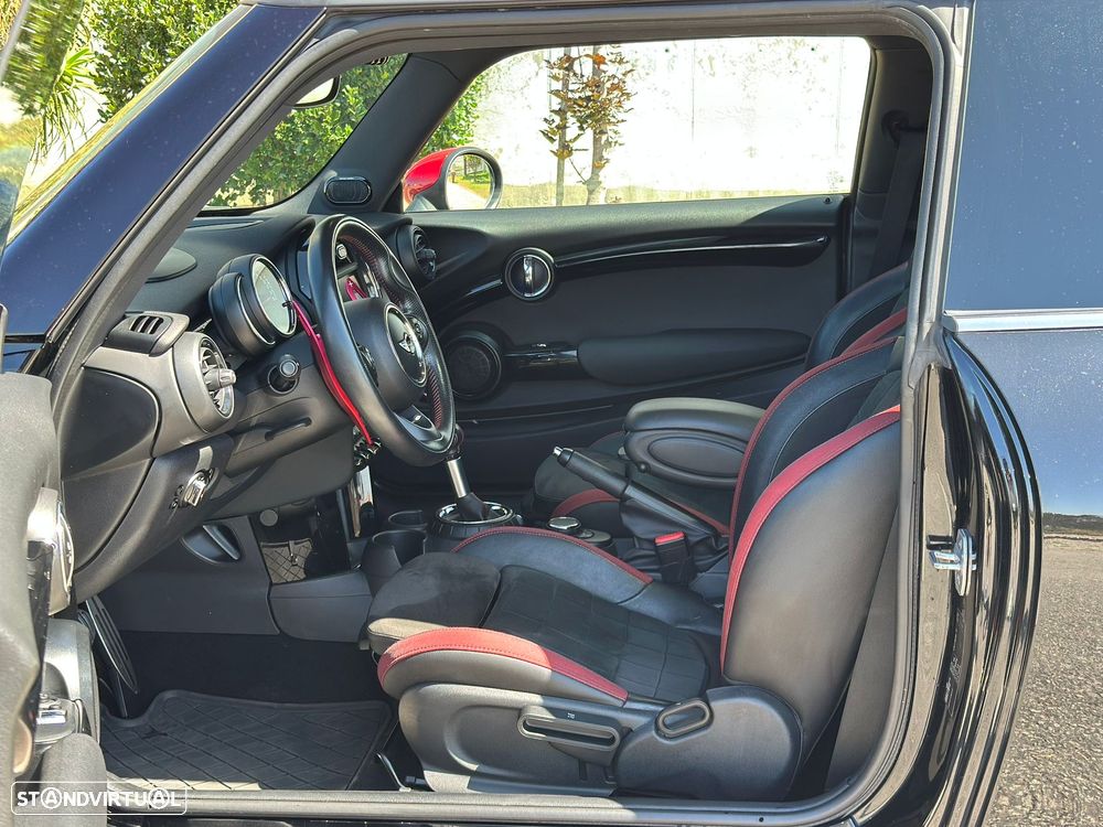 MINI 3 Portas John Cooper Works Aut. - 10