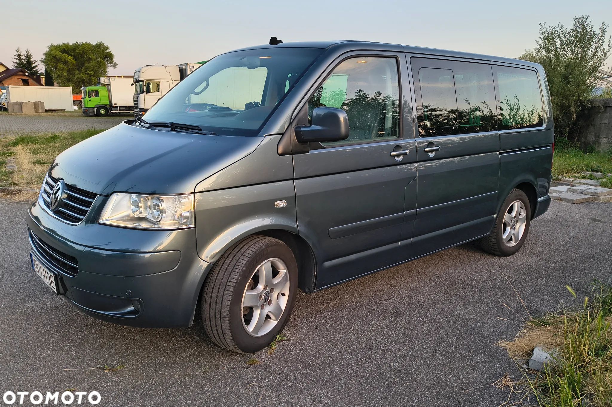 Volkswagen Multivan TDI L1 Highline - 1