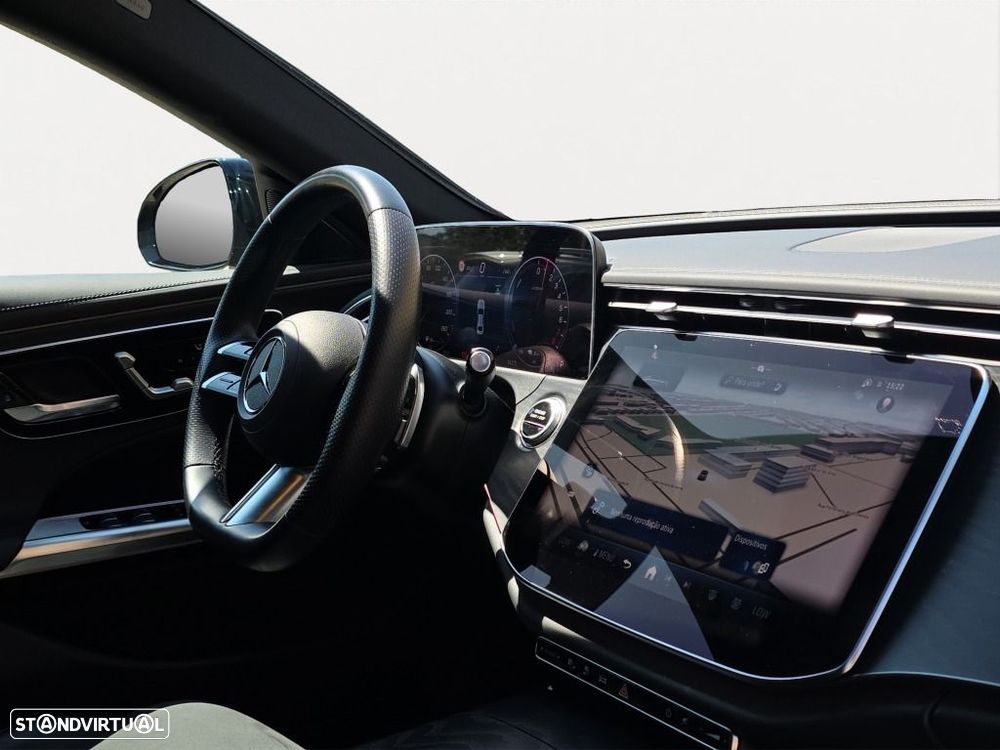Mercedes-Benz E 300 — fotografia 13