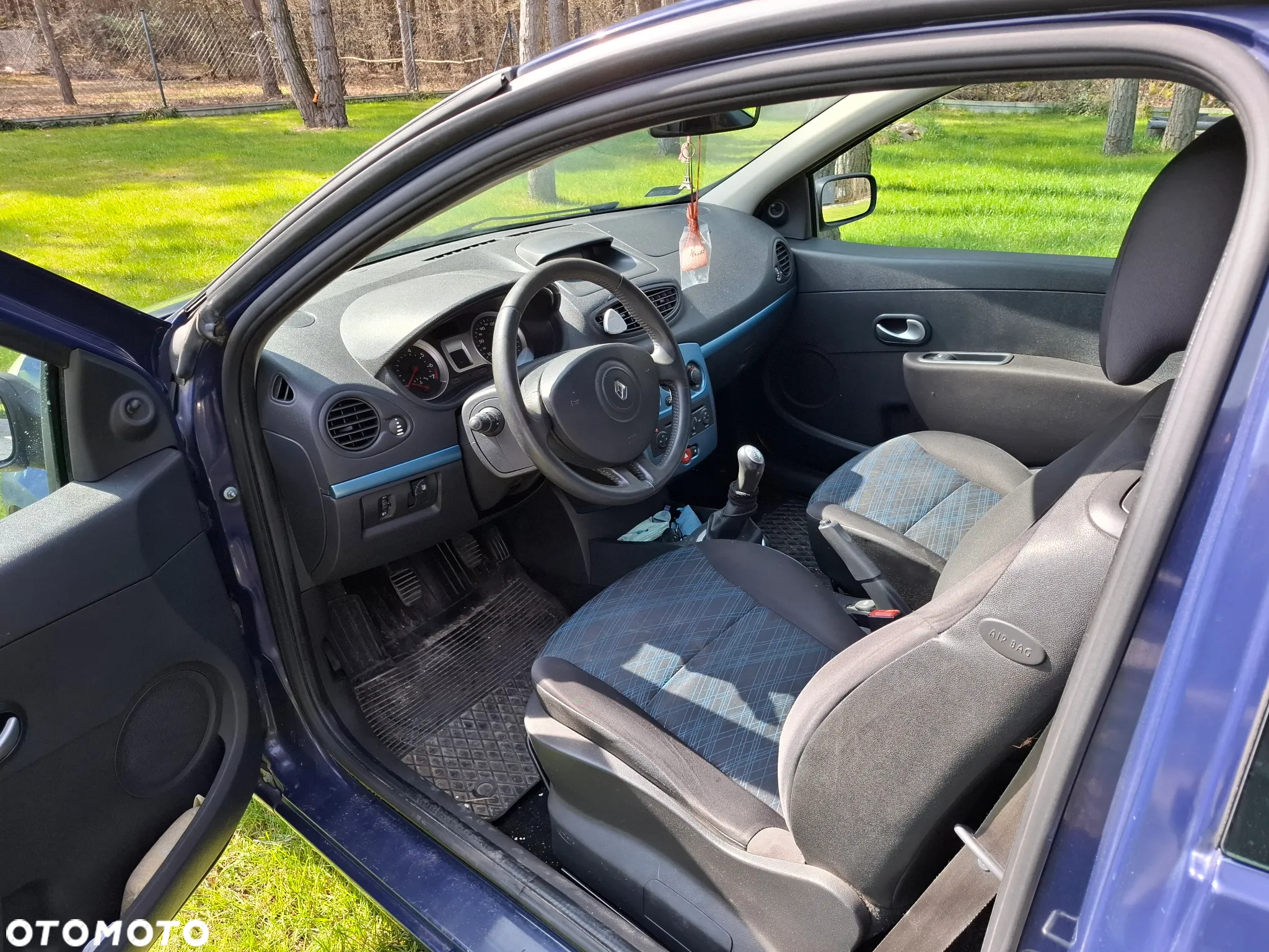 Renault Clio 1.2 16V 75 Collection - 8
