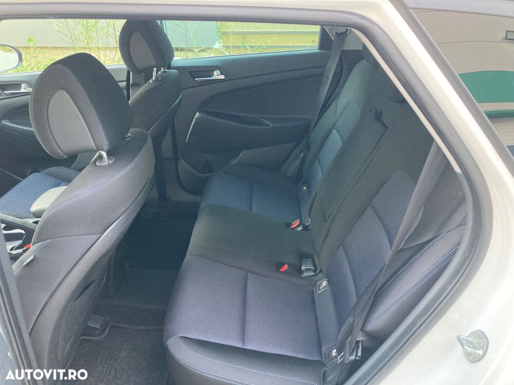 Hyundai Tucson 2.0 CRDI 4WD Premium - 24