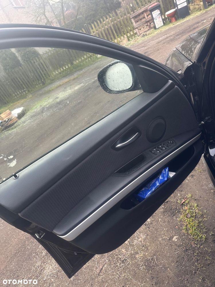 BMW Seria 3 318i Edition Sport - 12