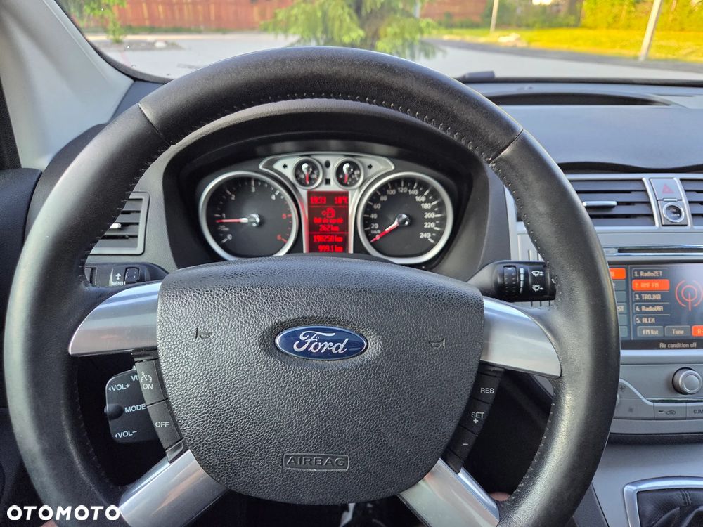 Ford Kuga 2.0 TDCi Titanium S - 9