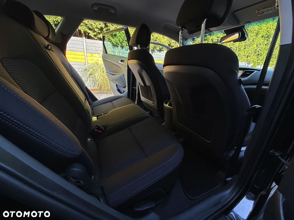 Hyundai Tucson blue 1.7 CRDi 2WD DCT Premium - 18