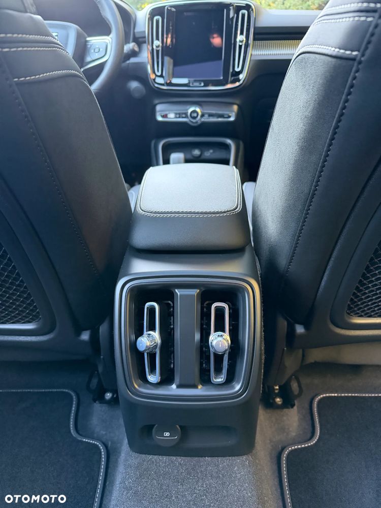 Volvo XC 40 73kWh P6 Recharge Ultimate - 17