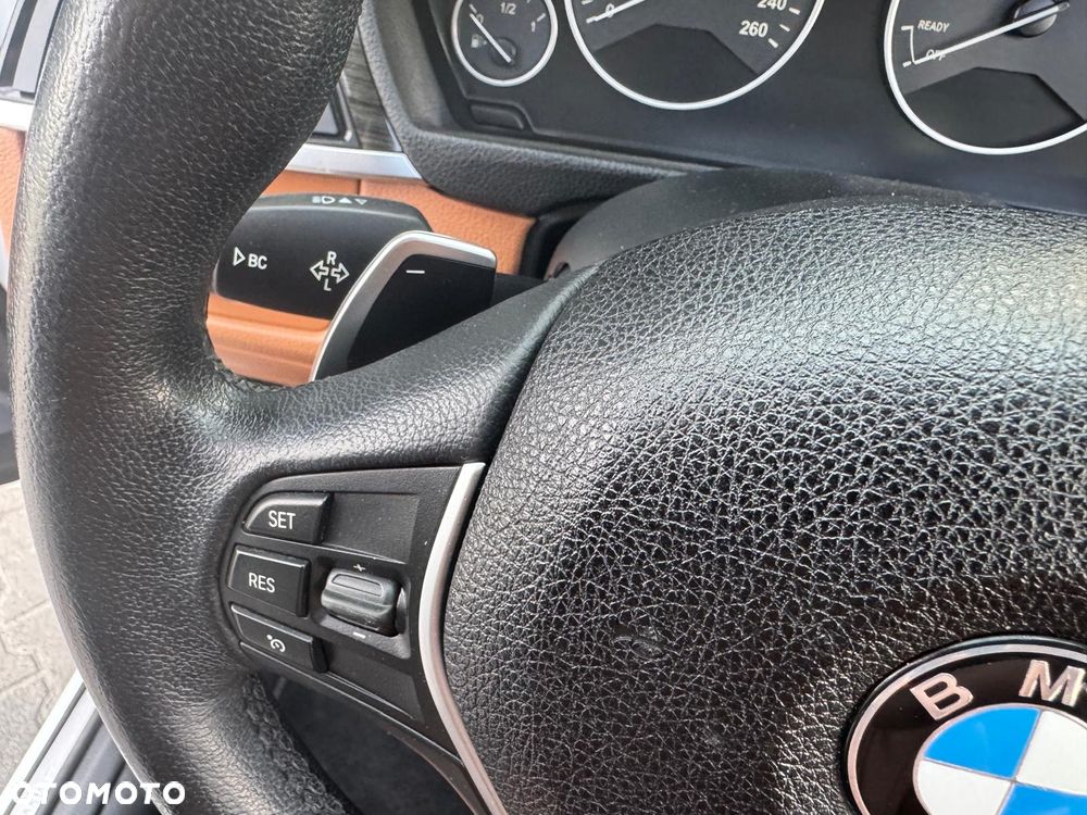 BMW 3GT 328i xDrive - 37